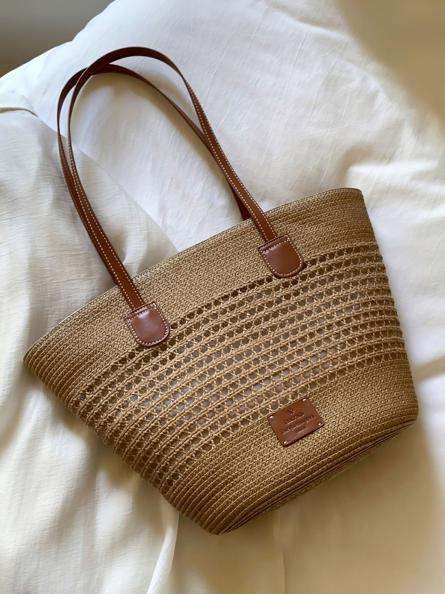 Straw Manor Tote Bag